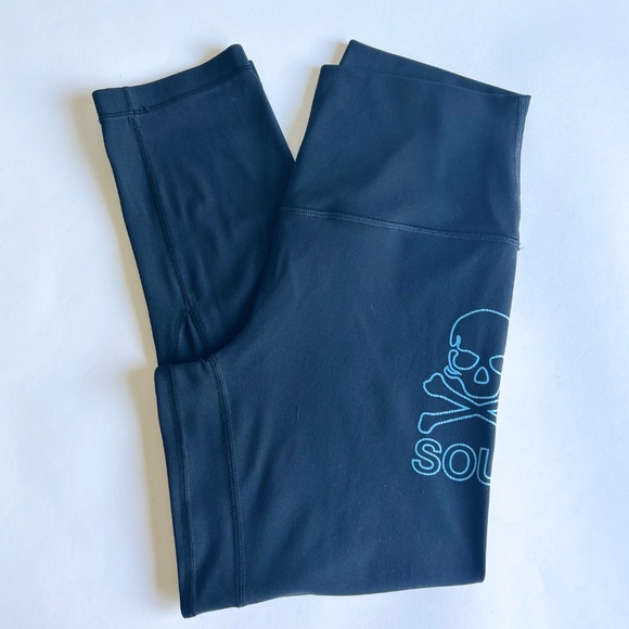 Lululemon Black High Rise Short Leggings size 6 - Picture 2 of 11